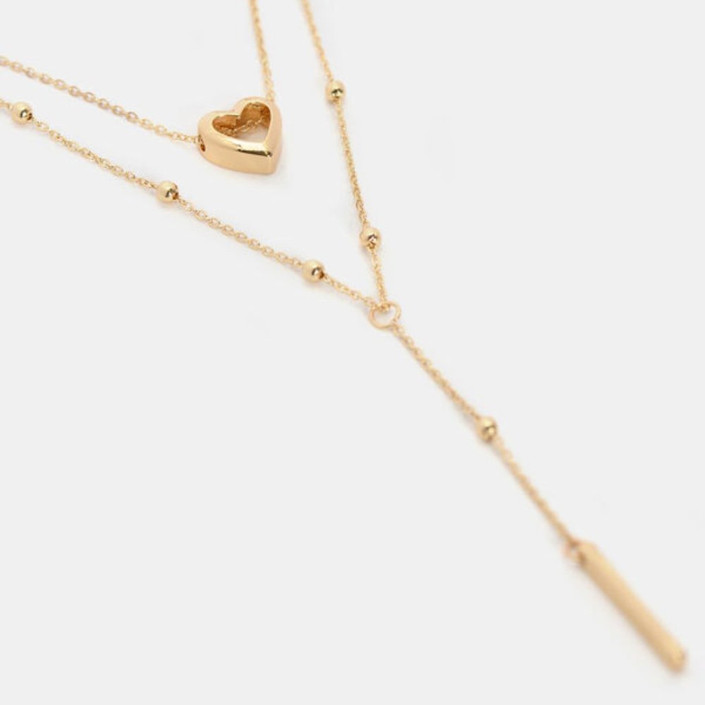 Necklace and jewelry with heart pendant